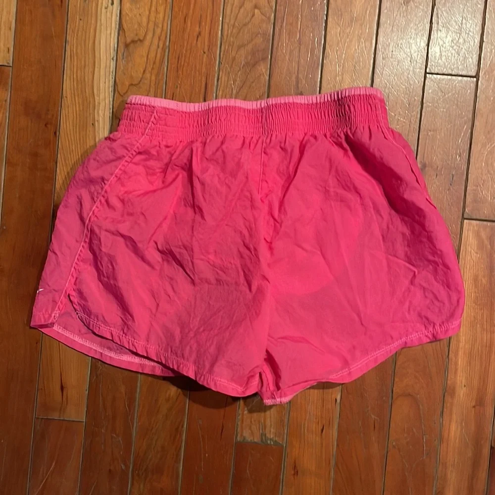 Woman’s small pink Nike training shorts - Picture 3 of 3